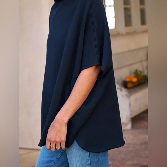 Frank & Eileen Audrey Funnel Neck Capelet Sweatshirt
British Royal Navy OS - Picture 9 of 10